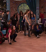 Victorious_S02E01_BegginOnYourKnees_VJBR_0116.jpg