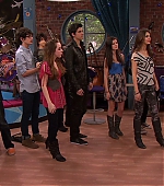 Victorious_S02E01_BegginOnYourKnees_VJBR_0121.jpg