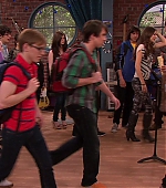 Victorious_S02E01_BegginOnYourKnees_VJBR_0187.jpg