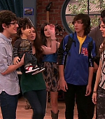 Victorious_S02E01_BegginOnYourKnees_VJBR_0195.jpg