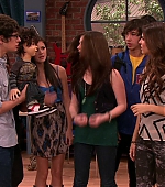 Victorious_S02E01_BegginOnYourKnees_VJBR_0199.jpg