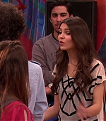 Victorious_S02E01_BegginOnYourKnees_VJBR_0210.jpg