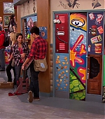 Victorious_S02E01_BegginOnYourKnees_VJBR_0432.jpg