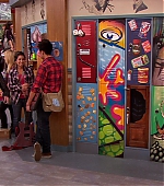 Victorious_S02E01_BegginOnYourKnees_VJBR_0433.jpg