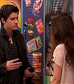 Victorious_S02E01_BegginOnYourKnees_VJBR_0452.jpg