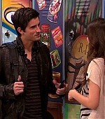 Victorious_S02E01_BegginOnYourKnees_VJBR_0487.jpg