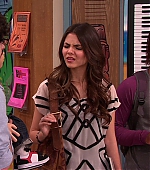 Victorious_S02E01_BegginOnYourKnees_VJBR_0927.jpg