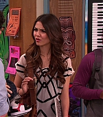 Victorious_S02E01_BegginOnYourKnees_VJBR_0932.jpg