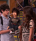 Victorious_S02E01_BegginOnYourKnees_VJBR_0942.jpg