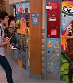 Victorious_S02E01_BegginOnYourKnees_VJBR_1048.jpg