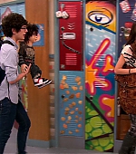 Victorious_S02E01_BegginOnYourKnees_VJBR_1049.jpg