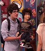 Victorious_S02E01_BegginOnYourKnees_VJBR_1053.jpg