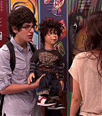 Victorious_S02E01_BegginOnYourKnees_VJBR_1055.jpg