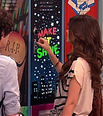 Victorious_S02E01_BegginOnYourKnees_VJBR_1060.jpg