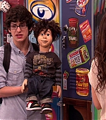 Victorious_S02E01_BegginOnYourKnees_VJBR_1081.jpg