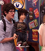 Victorious_S02E01_BegginOnYourKnees_VJBR_1089.jpg