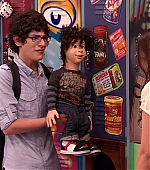 Victorious_S02E01_BegginOnYourKnees_VJBR_1144.jpg