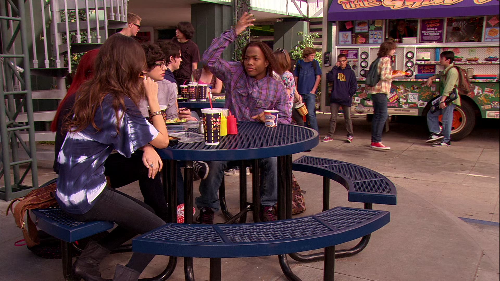 Victorious_S02E03_IceCreamForKe_ha_VJBR_0193.jpg