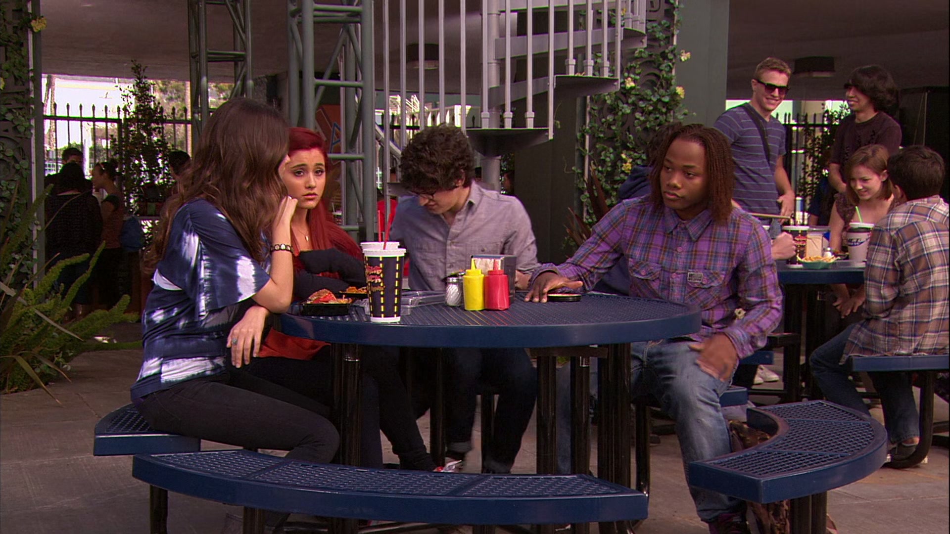 Victorious_S02E03_IceCreamForKe_ha_VJBR_0276.jpg