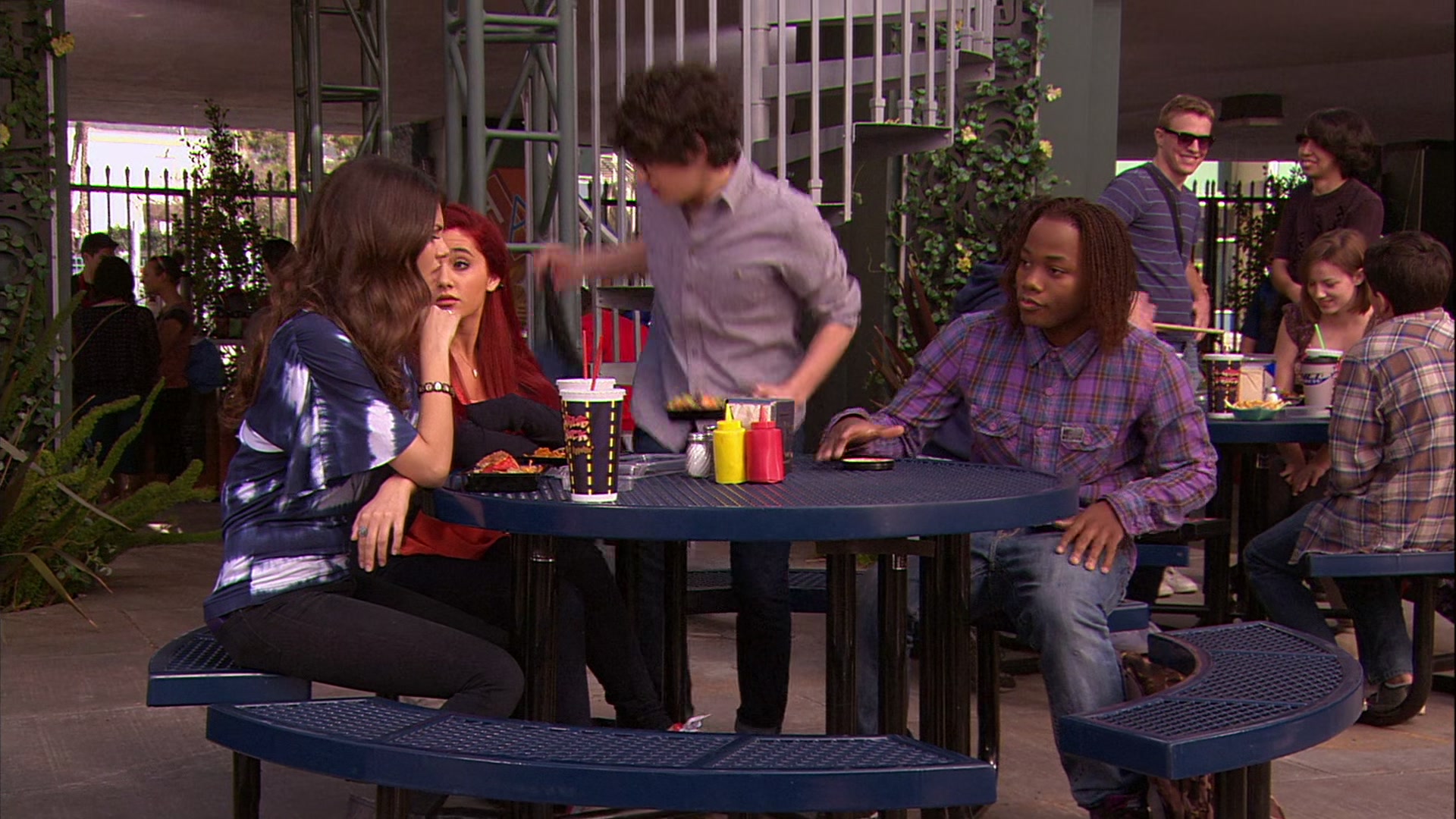 Victorious_S02E03_IceCreamForKe_ha_VJBR_0277.jpg