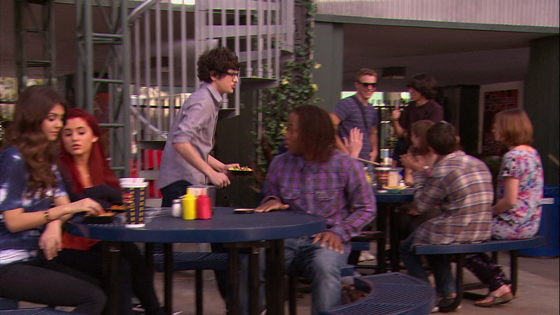 Victorious_S02E03_IceCreamForKe_ha_VJBR_0281.jpg