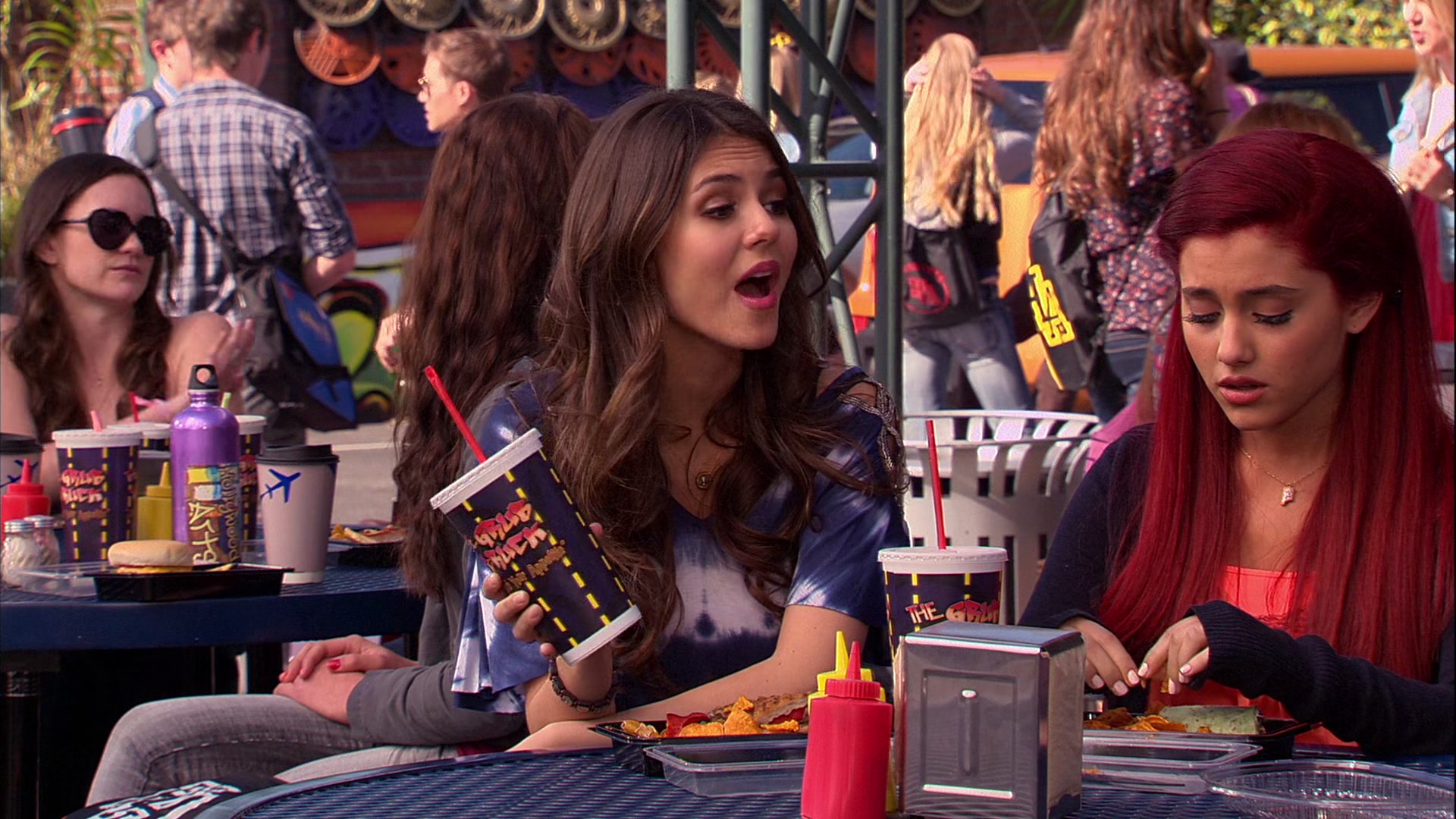 Victorious_S02E03_IceCreamForKe_ha_VJBR_0327.jpg