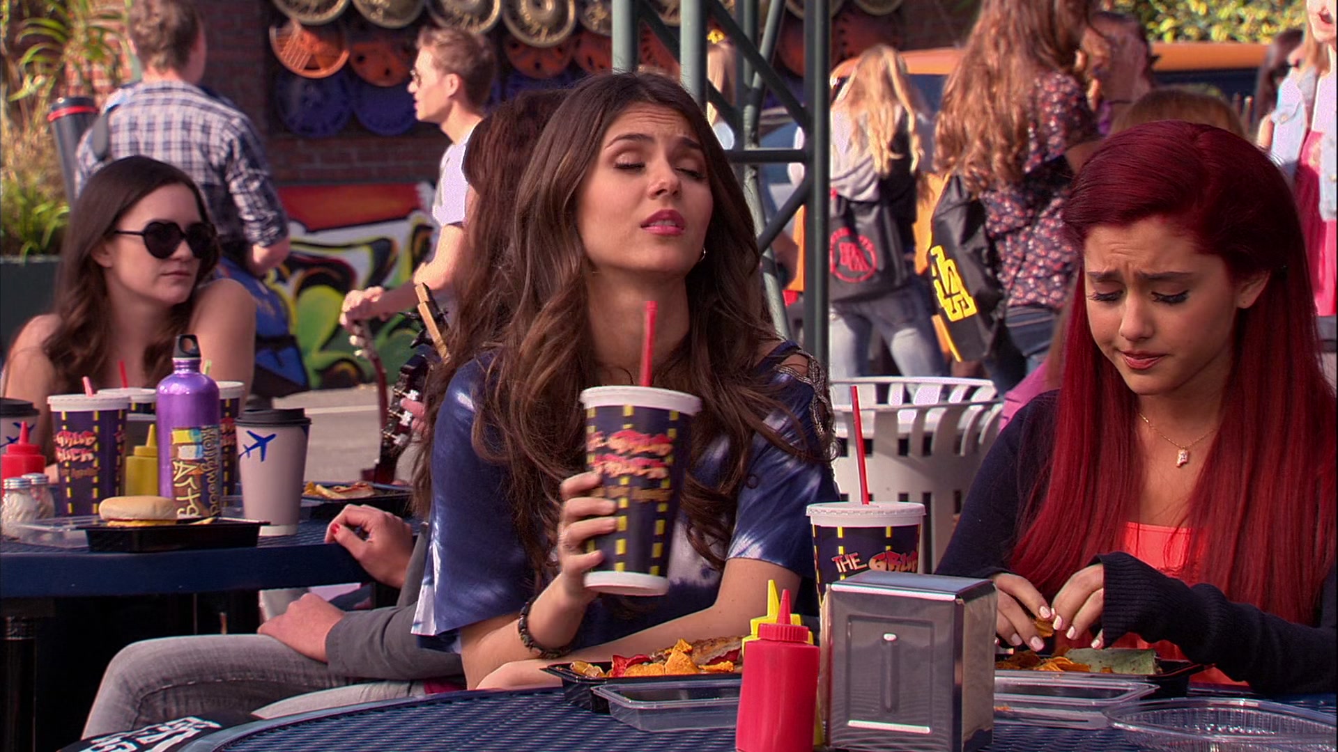 Victorious_S02E03_IceCreamForKe_ha_VJBR_0333.jpg