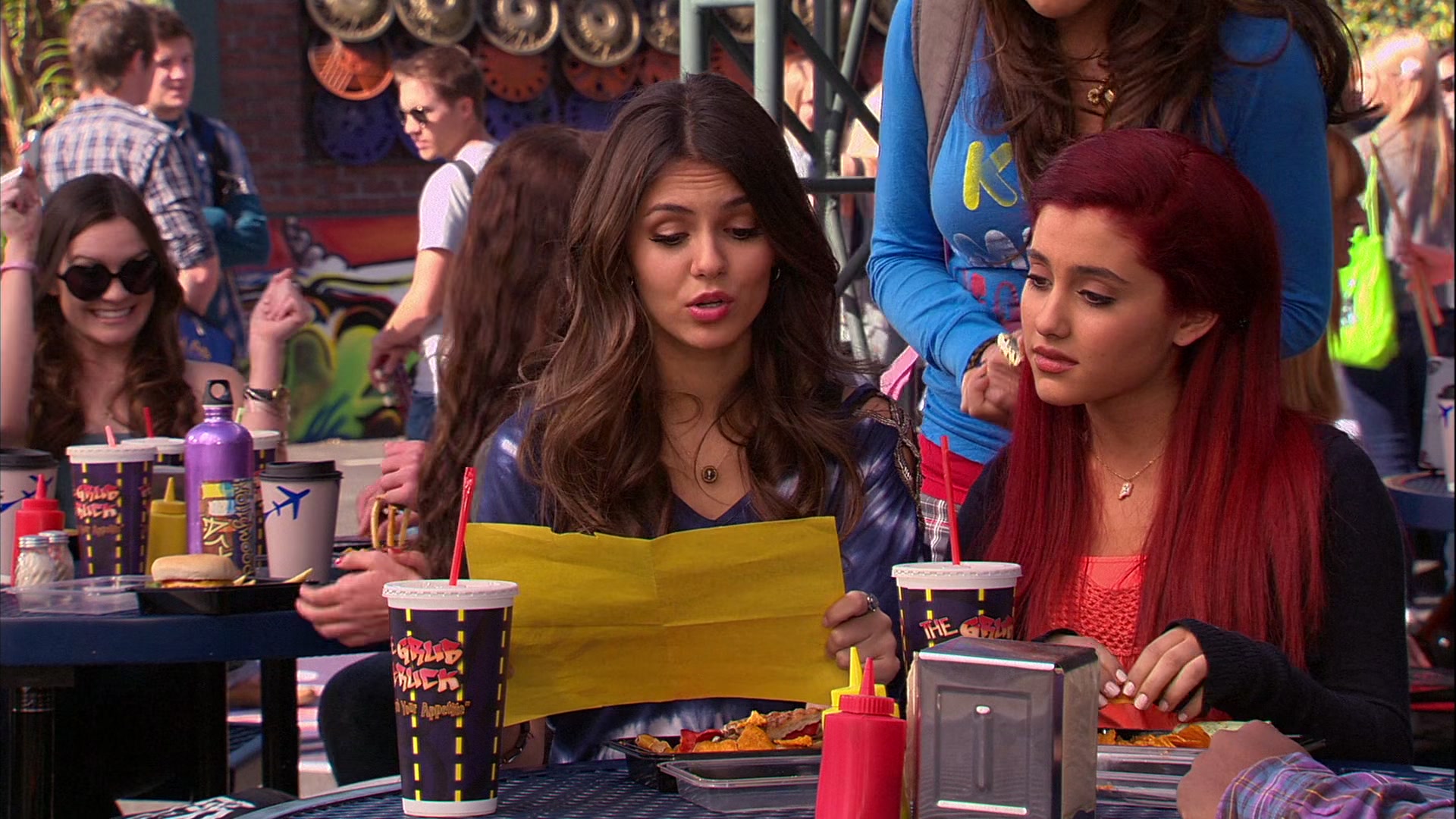 Victorious_S02E03_IceCreamForKe_ha_VJBR_0380.jpg