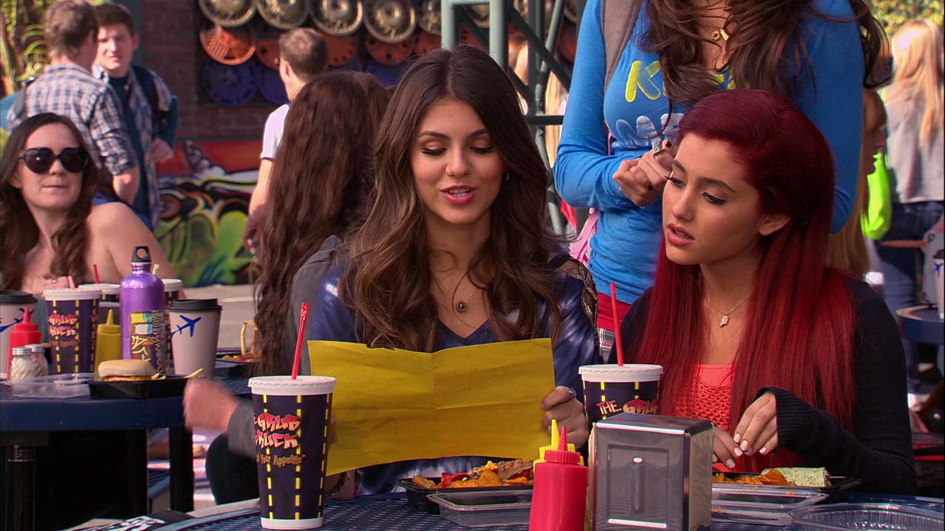 Victorious_S02E03_IceCreamForKe_ha_VJBR_0386.jpg