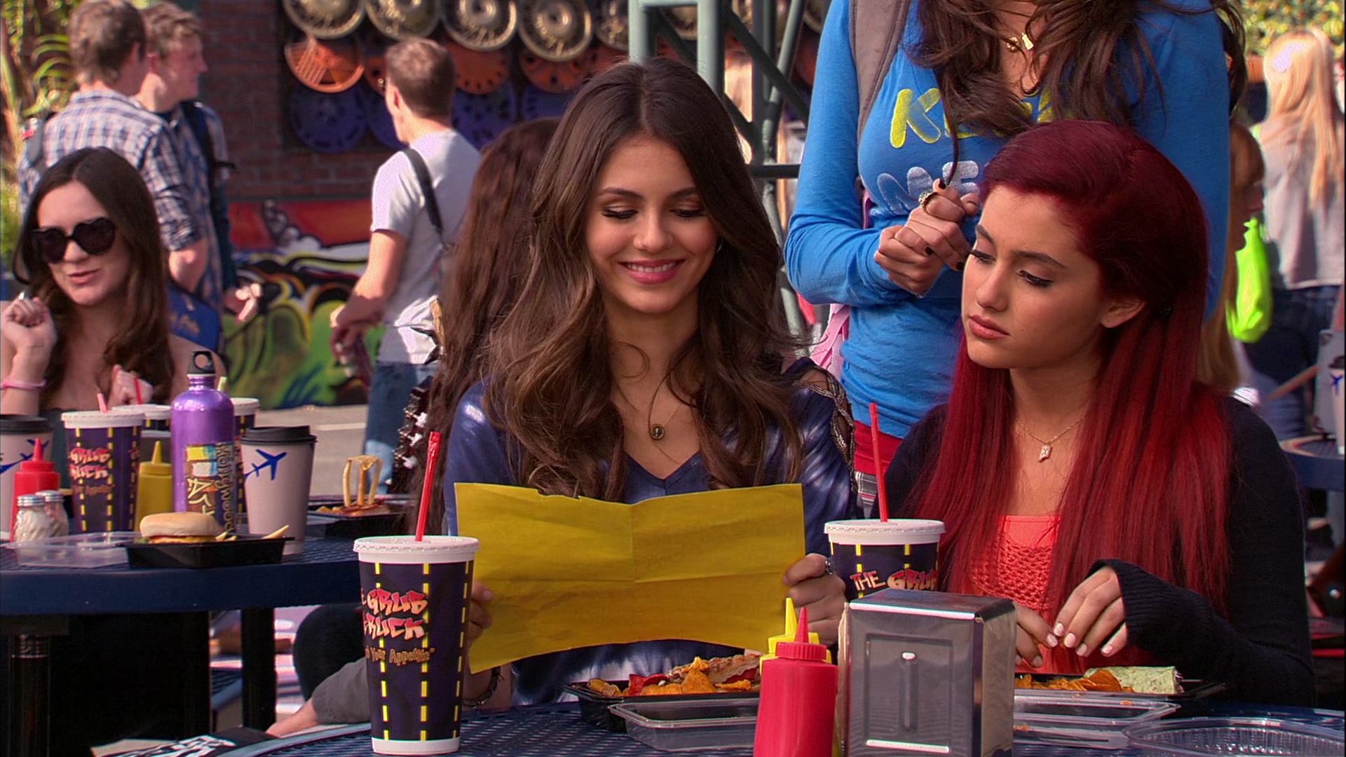 Victorious_S02E03_IceCreamForKe_ha_VJBR_0391.jpg