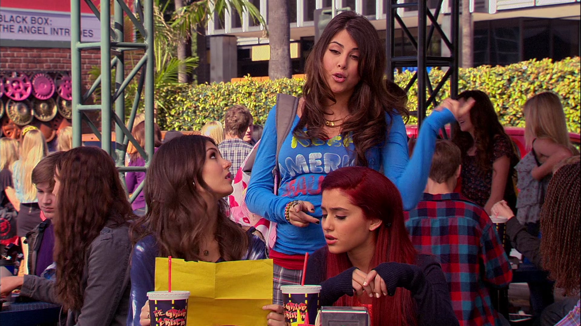 Victorious_S02E03_IceCreamForKe_ha_VJBR_0407.jpg