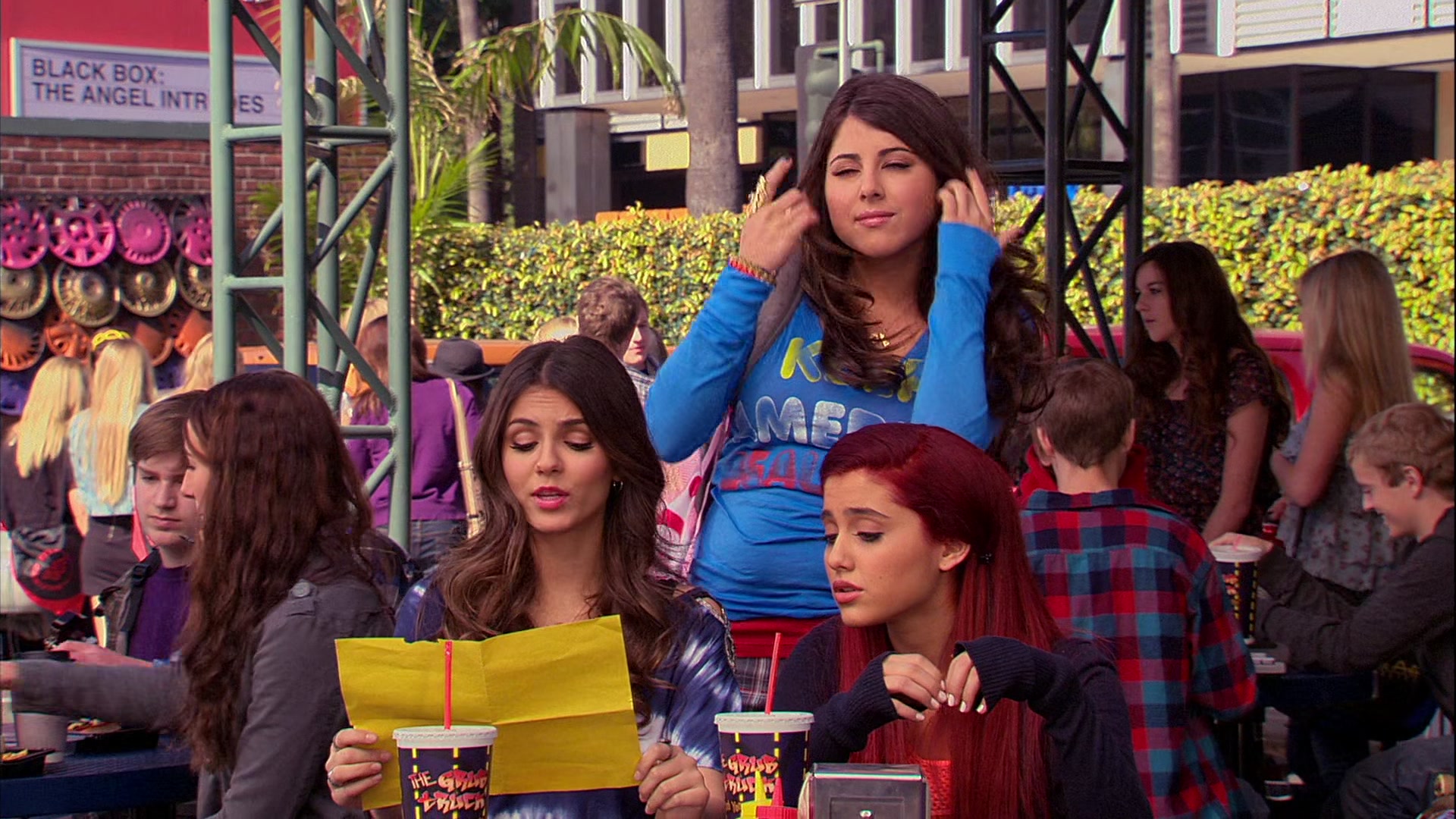 Victorious_S02E03_IceCreamForKe_ha_VJBR_0413.jpg