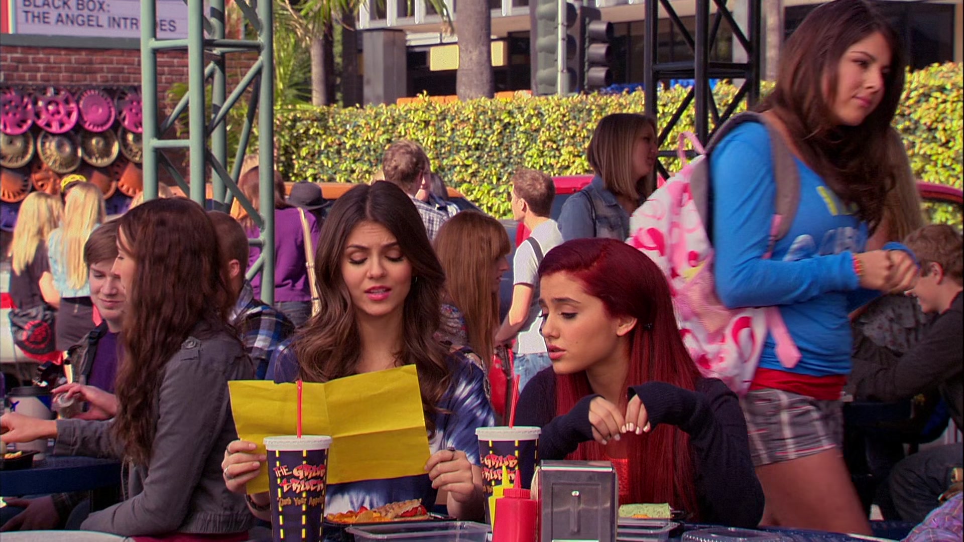 Victorious_S02E03_IceCreamForKe_ha_VJBR_0416.jpg