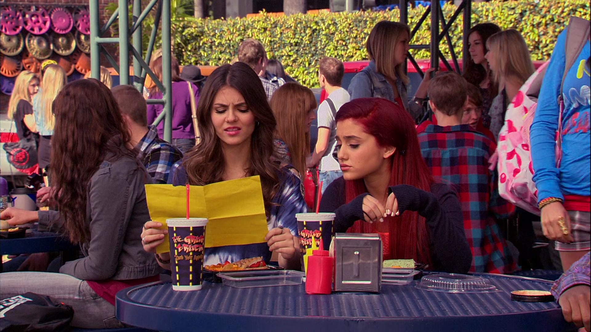 Victorious_S02E03_IceCreamForKe_ha_VJBR_0419.jpg