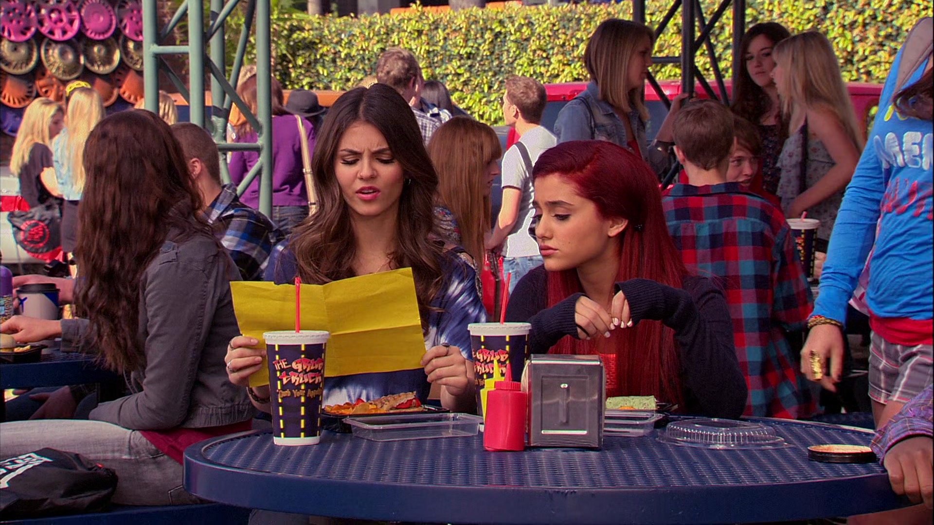 Victorious_S02E03_IceCreamForKe_ha_VJBR_0420.jpg