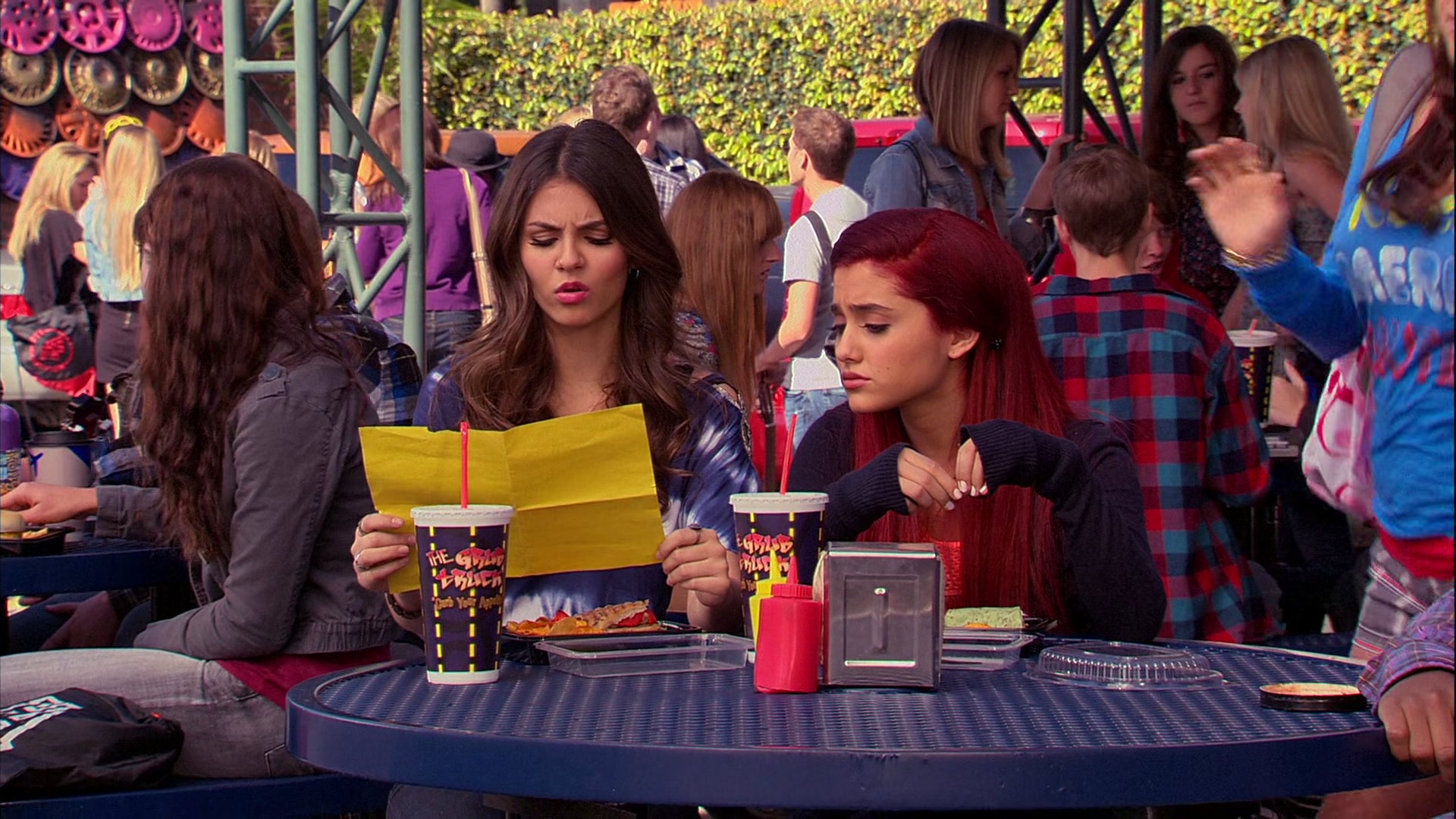 Victorious_S02E03_IceCreamForKe_ha_VJBR_0421.jpg