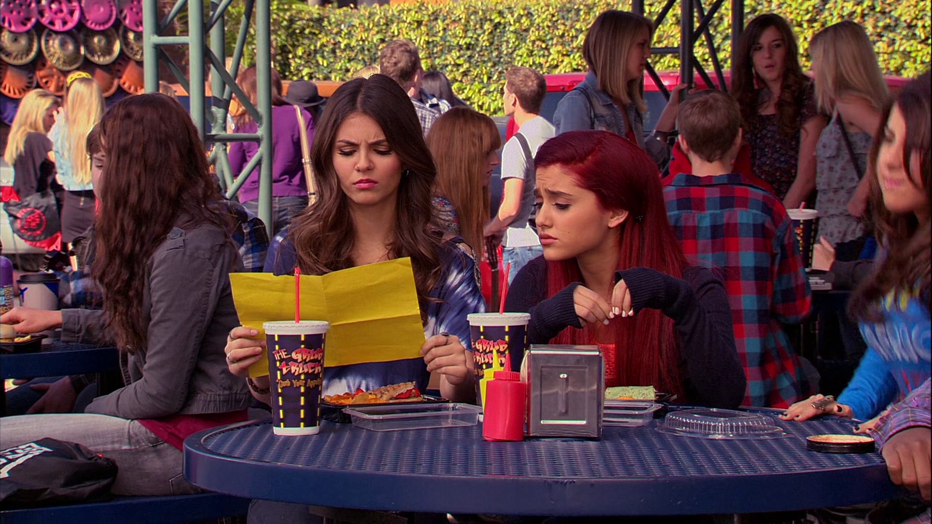 Victorious_S02E03_IceCreamForKe_ha_VJBR_0422.jpg