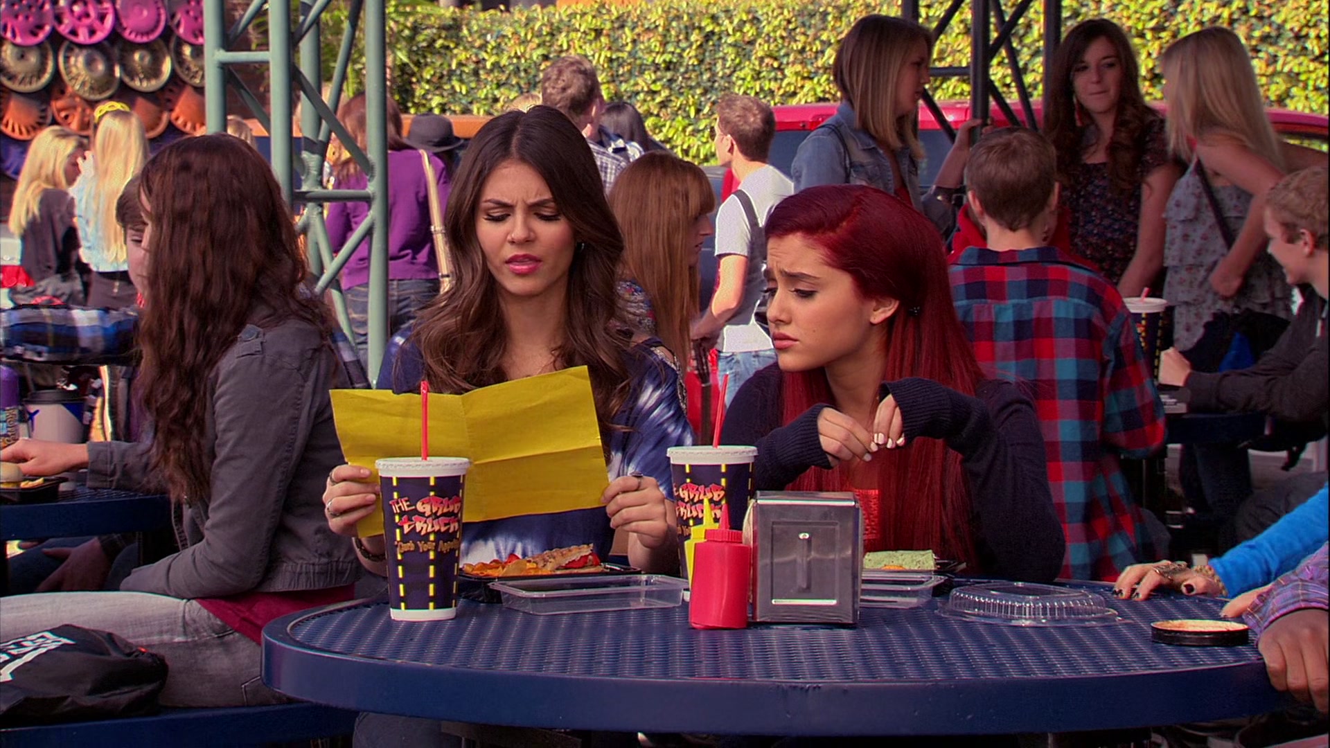 Victorious_S02E03_IceCreamForKe_ha_VJBR_0423.jpg