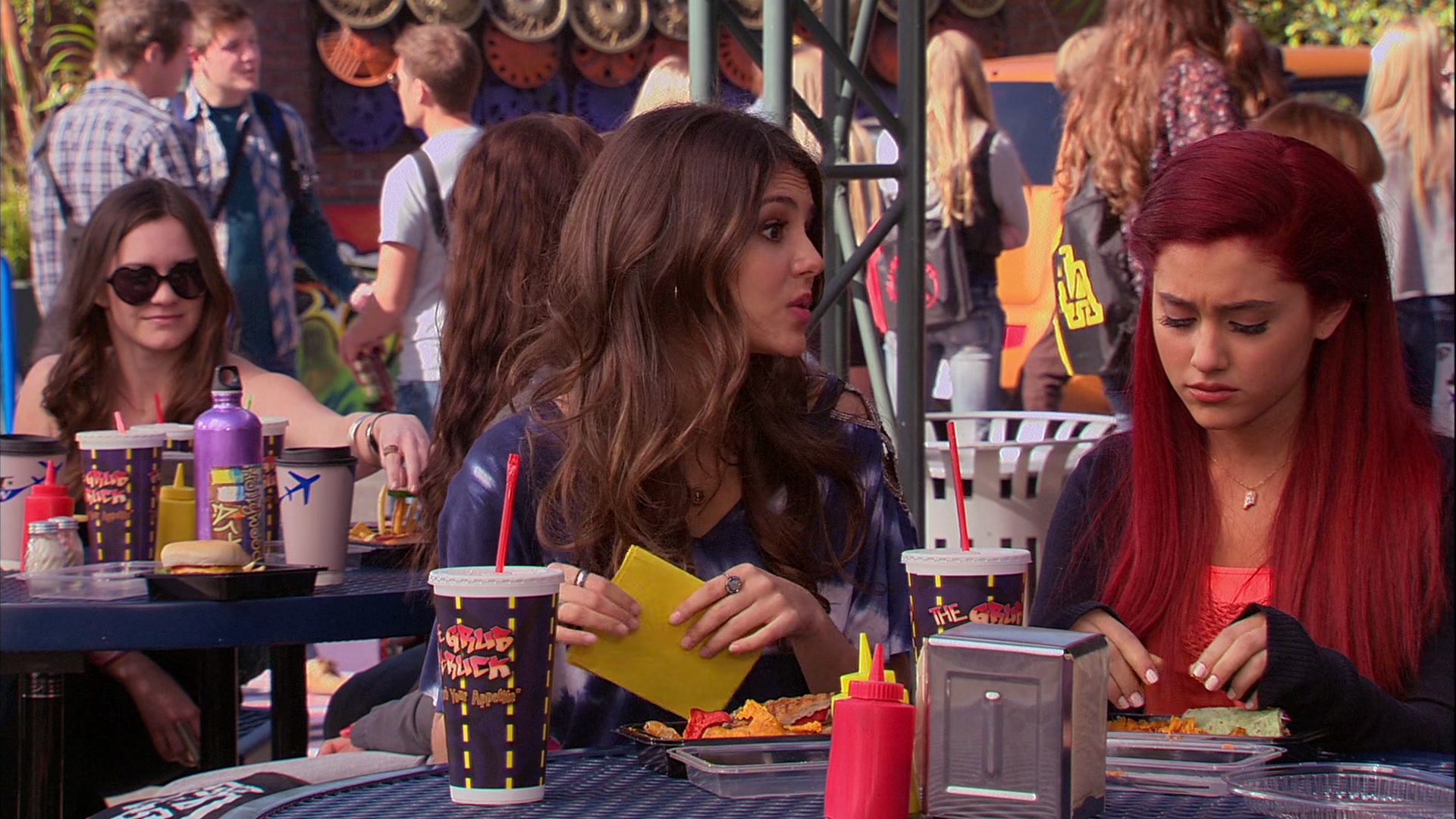 Victorious_S02E03_IceCreamForKe_ha_VJBR_0432.jpg