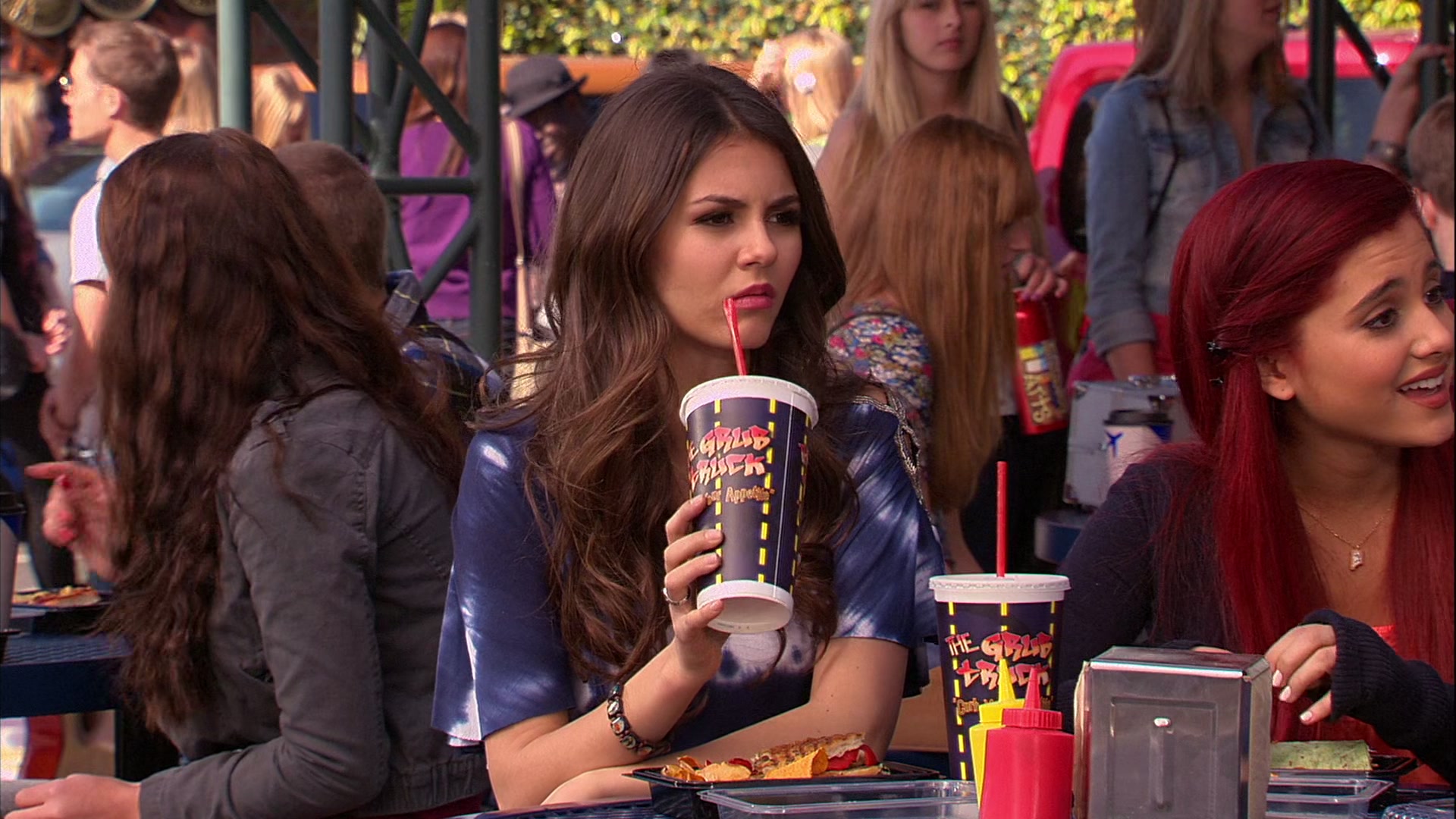 Victorious_S02E03_IceCreamForKe_ha_VJBR_0453.jpg