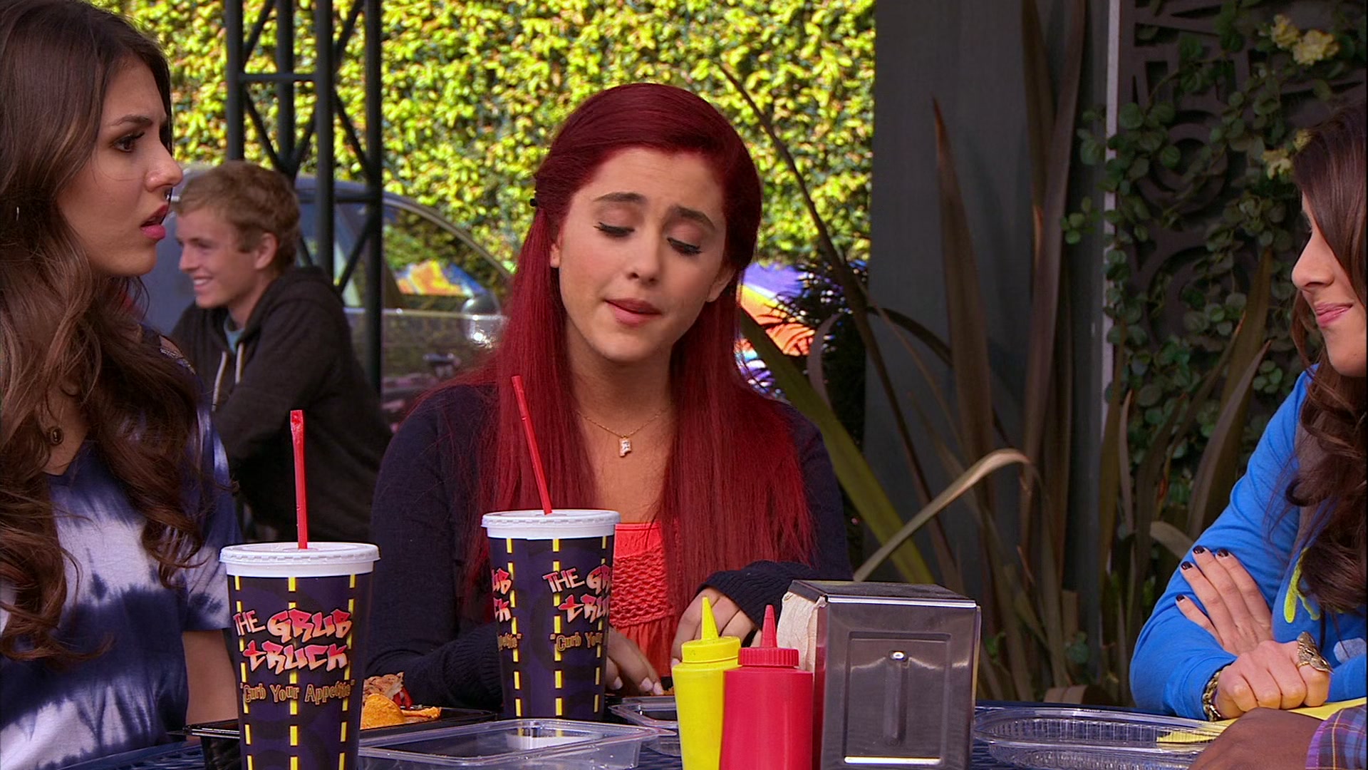 Victorious_S02E03_IceCreamForKe_ha_VJBR_0501.jpg