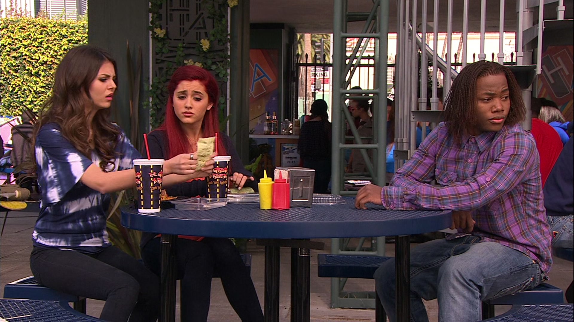 Victorious_S02E03_IceCreamForKe_ha_VJBR_0537.jpg