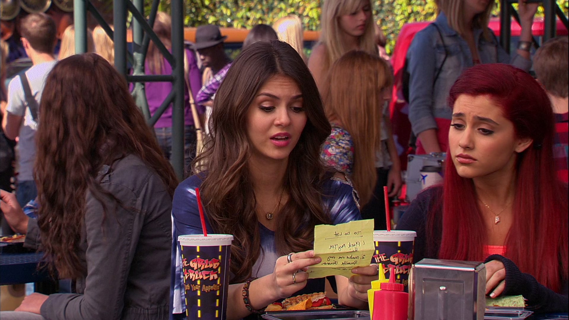 Victorious_S02E03_IceCreamForKe_ha_VJBR_0543.jpg