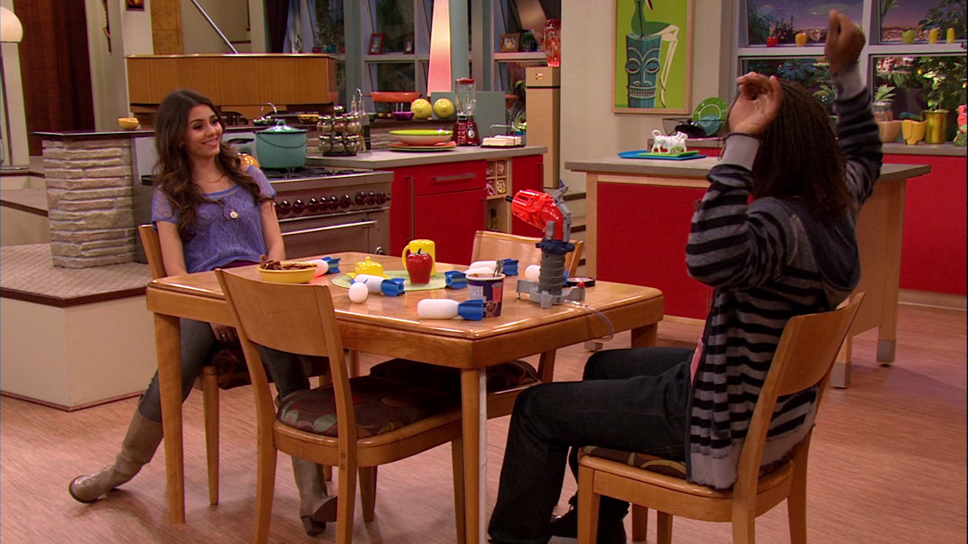 Victorious_S02E03_IceCreamForKe_ha_VJBR_1069.jpg