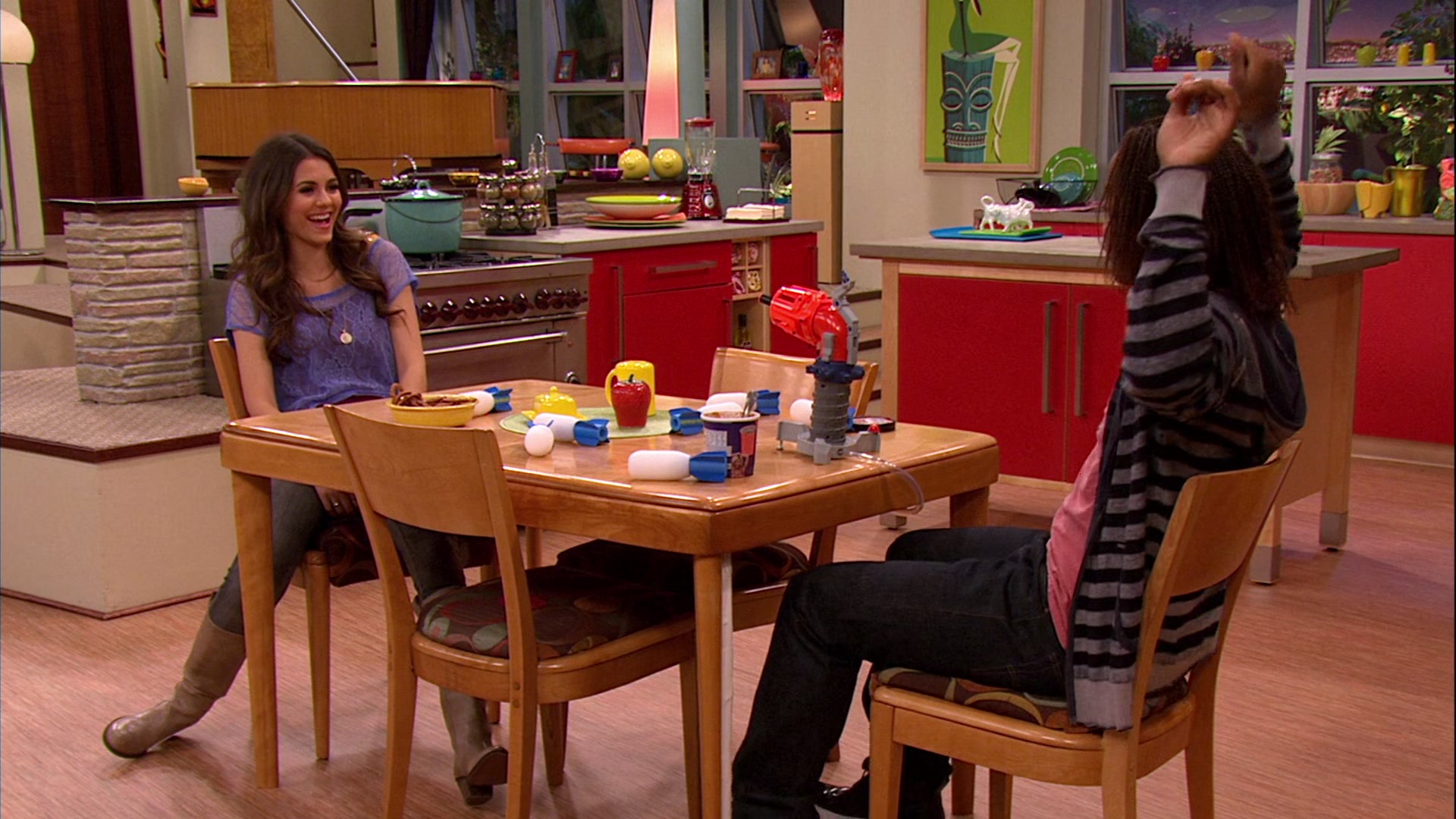 Victorious_S02E03_IceCreamForKe_ha_VJBR_1071.jpg