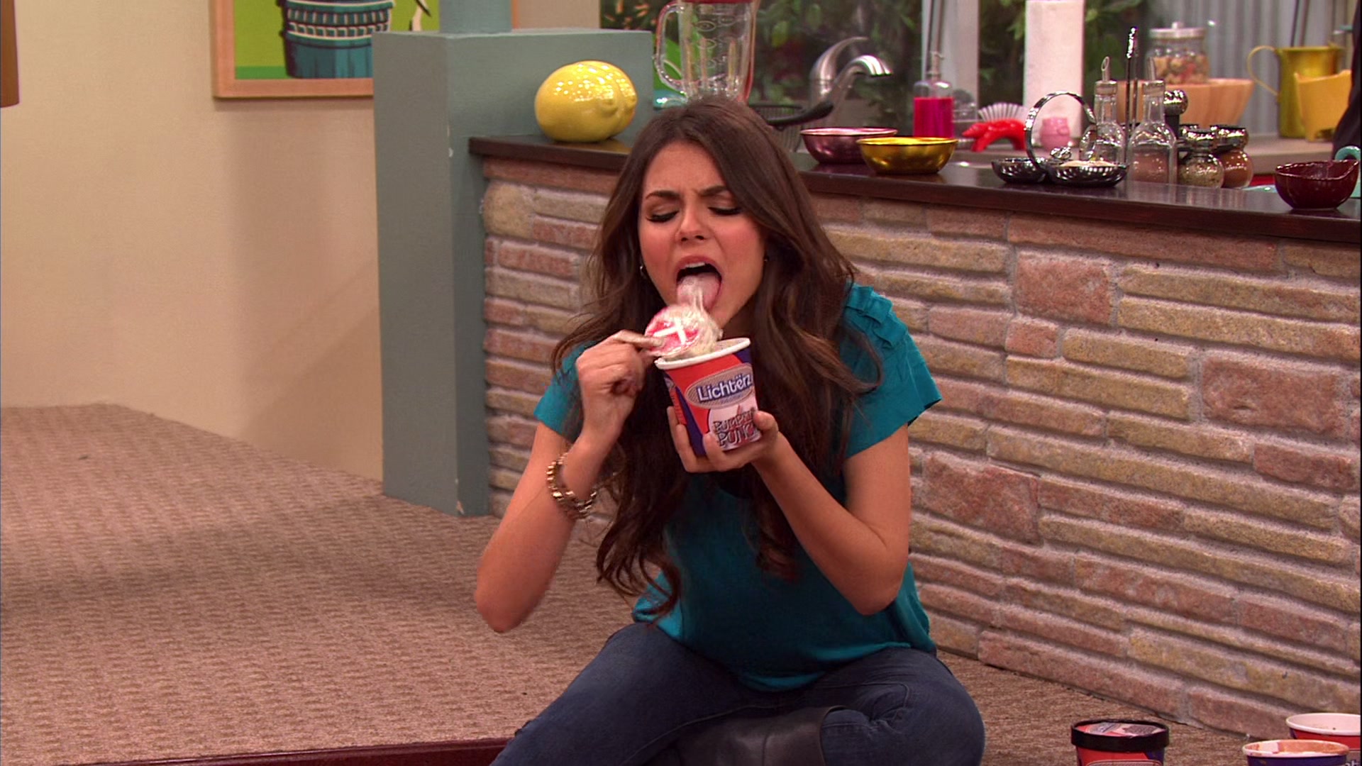 Victorious_S02E03_IceCreamForKe_ha_VJBR_1116.jpg