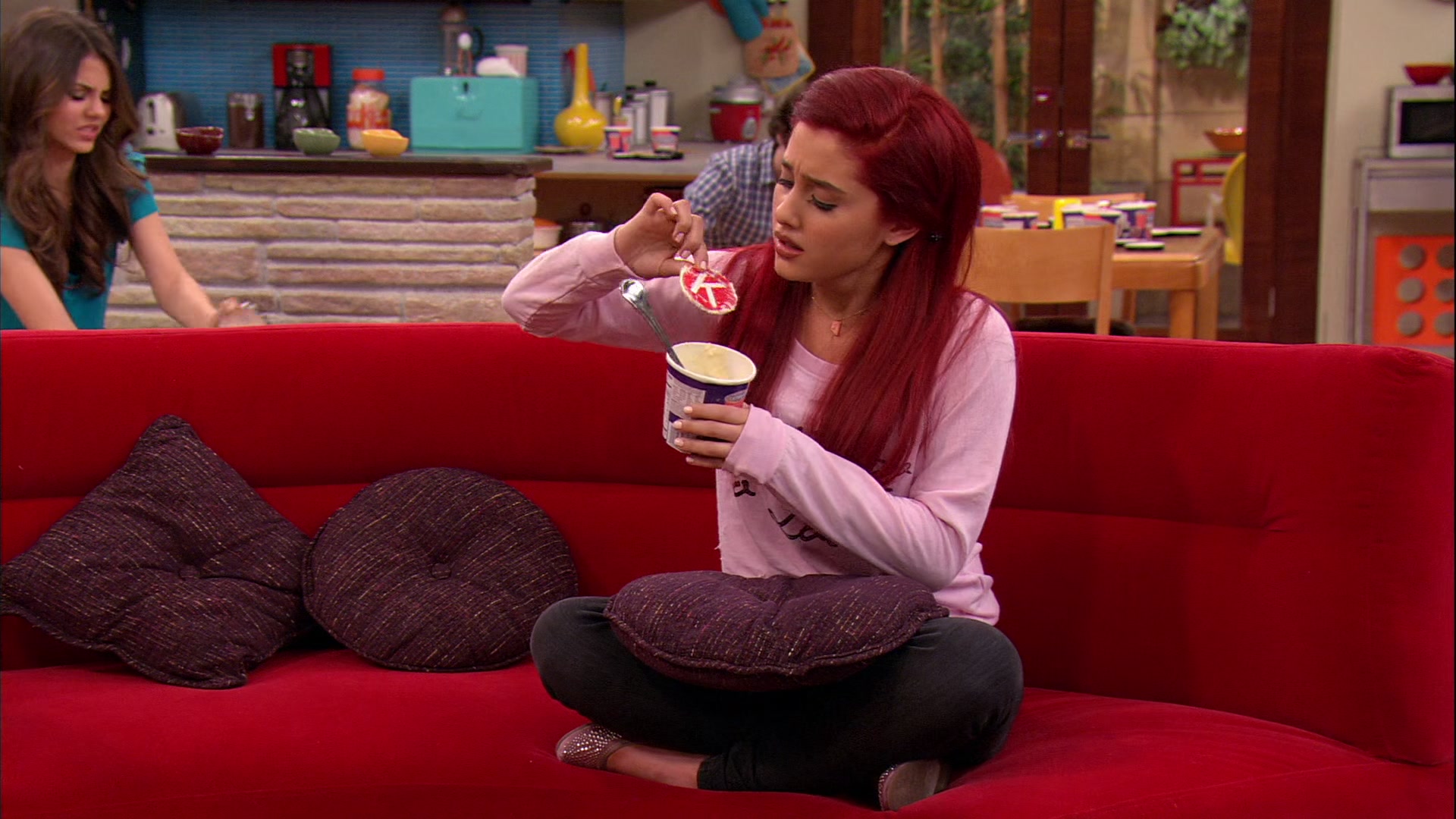 Victorious_S02E03_IceCreamForKe_ha_VJBR_1135.jpg