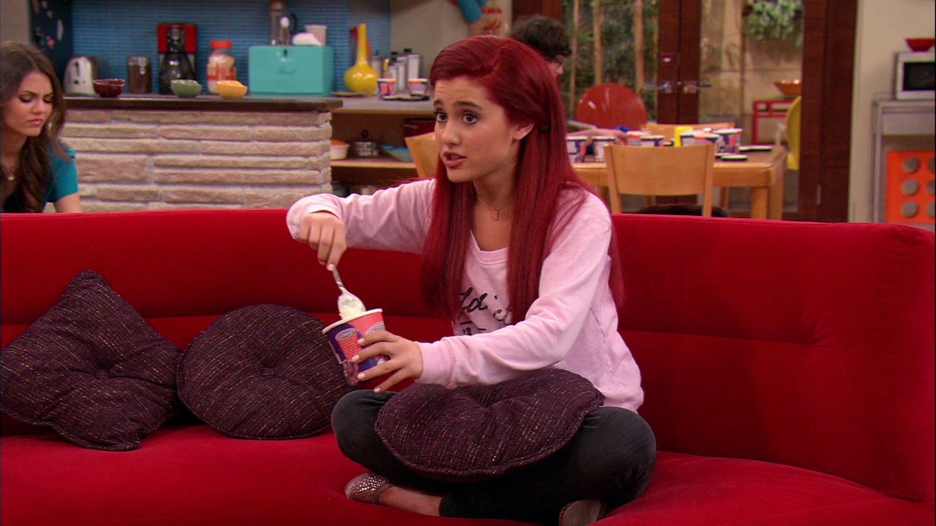 Victorious_S02E03_IceCreamForKe_ha_VJBR_1188.jpg