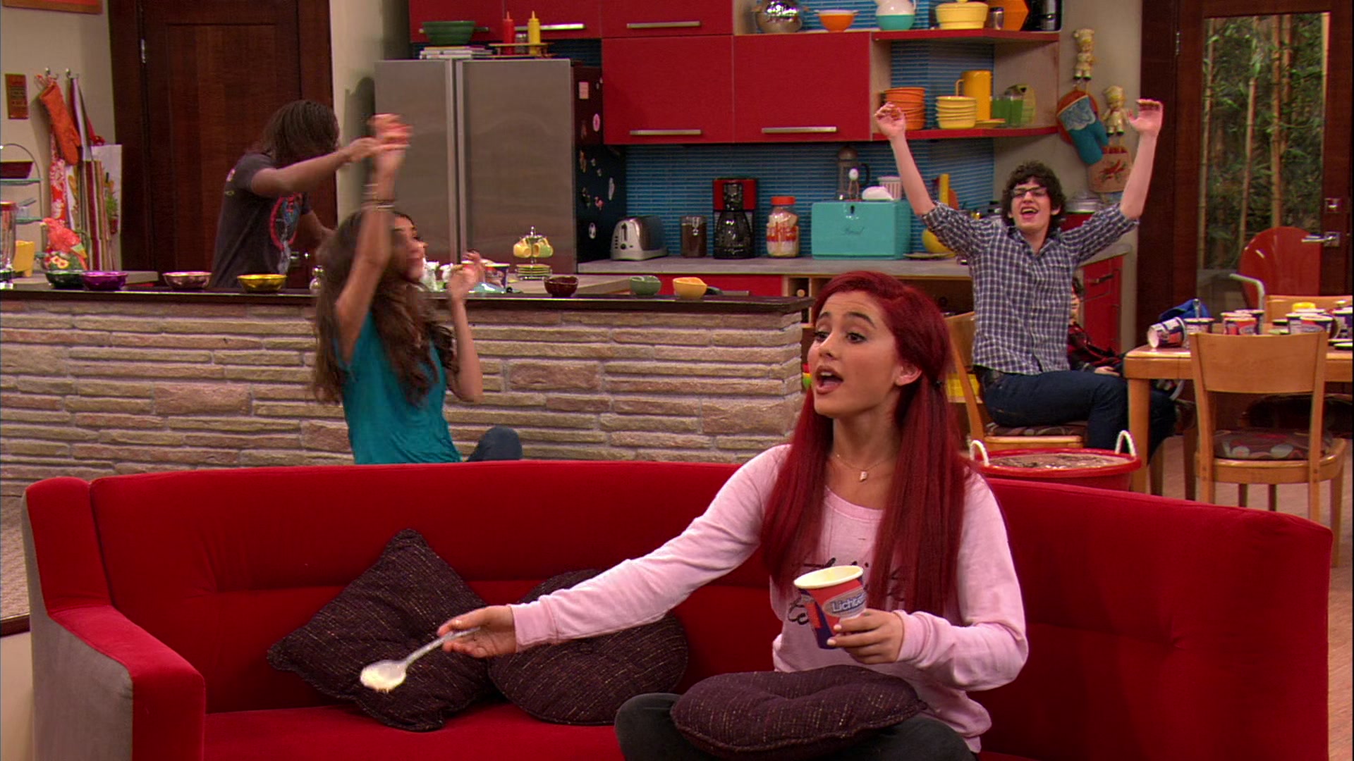 Victorious_S02E03_IceCreamForKe_ha_VJBR_1273.jpg