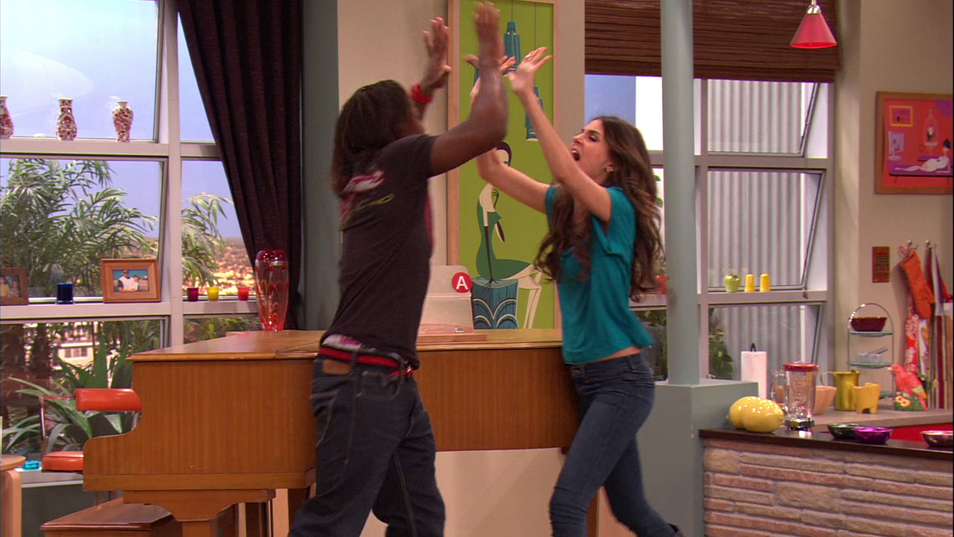 Victorious_S02E03_IceCreamForKe_ha_VJBR_1290.jpg